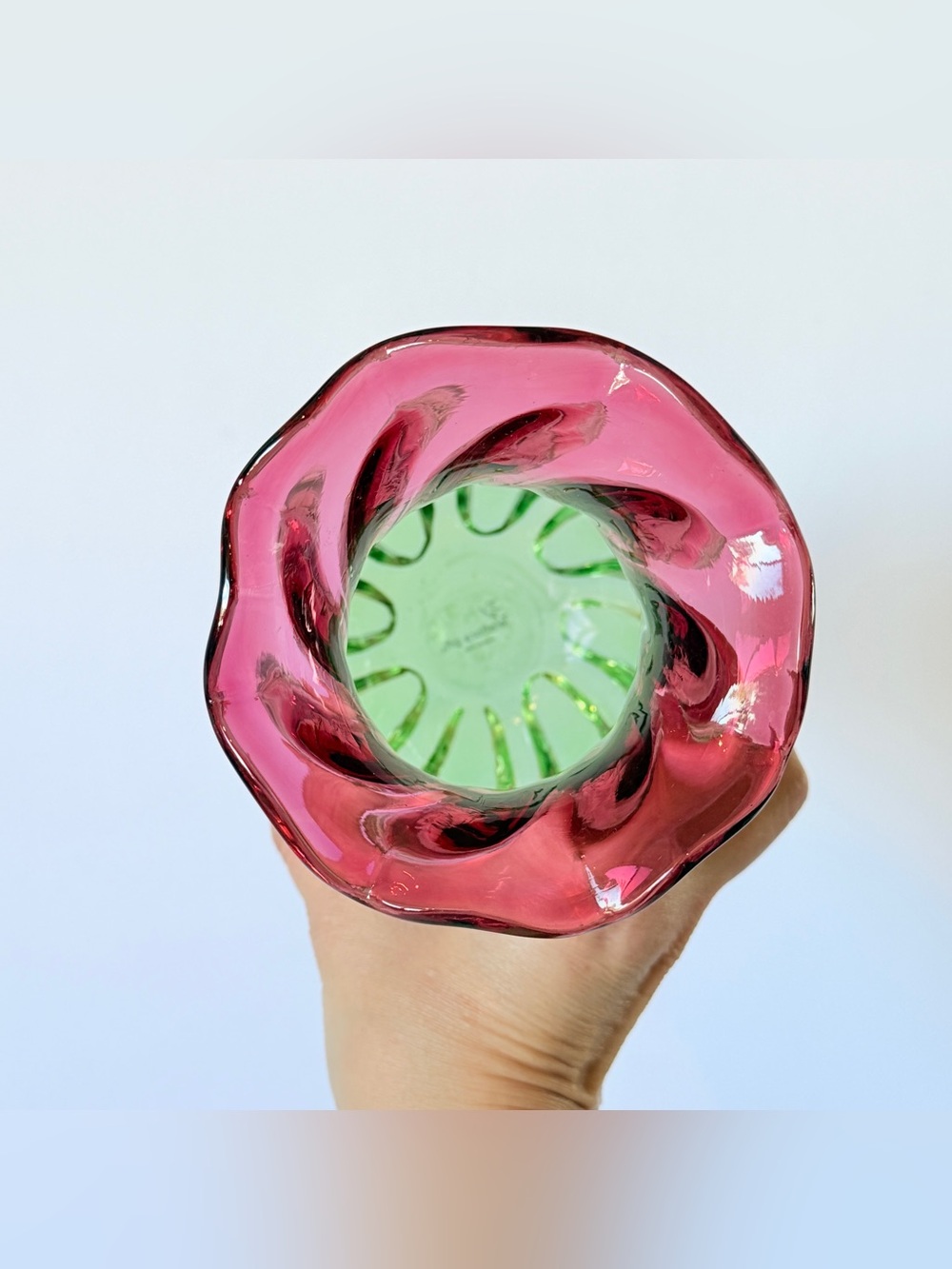 Vintage Teleflora Watermelon Swirl Hand Blown Art Glass Vase Ruffled - Picture 7 of 11